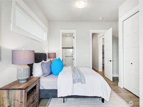 510 Viewcrest Drive NW, Issaquah WA 98027