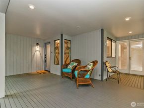 1805 Village Green Drive 16, Mill Creek WA 98012