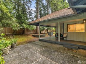 1805 Village Green Drive 16, Mill Creek WA 98012