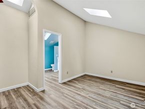 1805 Village Green Drive 16, Mill Creek WA 98012