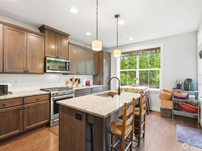 11522 157th Court NE C, Redmond WA 98052