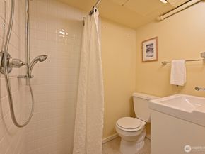 5109 S Angeline Street, Seattle WA 98118