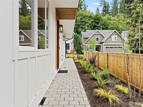 529 SE Bush Street B, Issaquah WA 98027