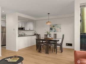 2831 14th Avenue W 2, Seattle WA 98119