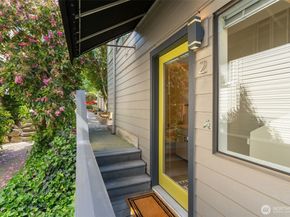 2831 14th Avenue W 2, Seattle WA 98119