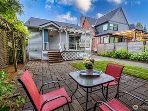 6848 31st Avenue NE, Seattle WA 98115