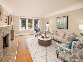 6848 31st Avenue NE, Seattle WA 98115