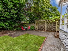 6848 31st Avenue NE, Seattle WA 98115