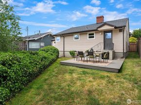 5028 41st Avenue SW, Seattle WA 98136
