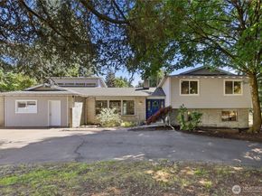 17405 18th Avenue W, Lynnwood WA 98037