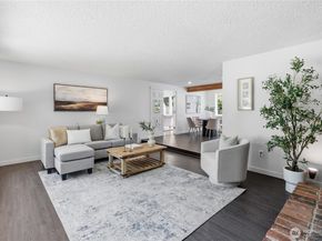 17405 18th Avenue W, Lynnwood WA 98037