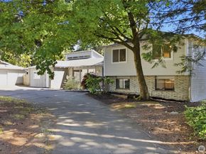 17405 18th Avenue W, Lynnwood WA 98037