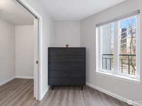 3028 Western Avenue 110, Seattle WA 98121