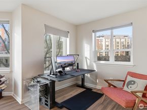 3028 Western Avenue 110, Seattle WA 98121