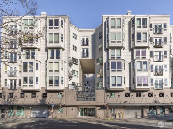 3028 Western Avenue 110, Seattle WA 98121