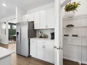 5420 S 328th Street 10, Auburn WA 98001