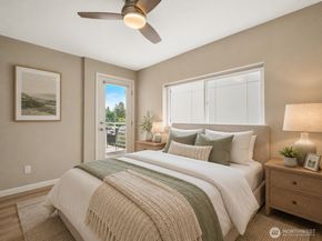 5624 Roosevelt Way NE 302, Seattle WA 98105