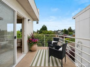 5624 Roosevelt Way NE 302, Seattle WA 98105