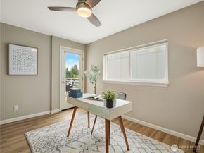 5624 Roosevelt Way NE 302, Seattle WA 98105