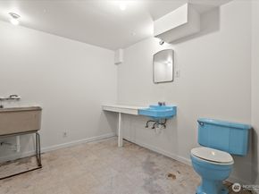 11857 22nd Avenue SW, Burien WA 98146