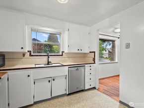11857 22nd Avenue SW, Burien WA 98146