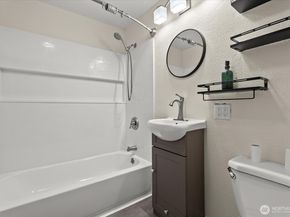 11857 22nd Avenue SW, Burien WA 98146