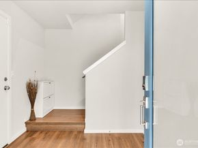 13628 Manor Way A2, Lynnwood WA 98087