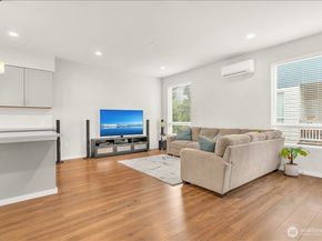 13628 Manor Way A2, Lynnwood WA 98087