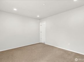 13628 Manor Way A2, Lynnwood WA 98087