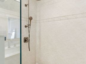 7238 Lakemont Boulevard SE, Bellevue WA 98006