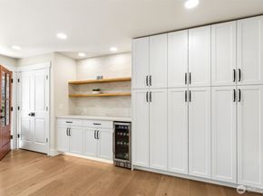 7238 Lakemont Boulevard SE, Bellevue WA 98006