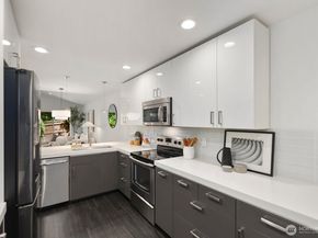 325 7th Avenue S, Kirkland WA 98033