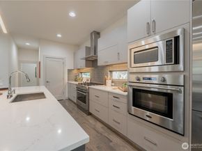3034 NE 89th Street, Seattle WA 98115