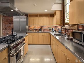 1845 16th Avenue, Seattle WA 98122