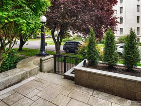 1845 16th Avenue, Seattle WA 98122