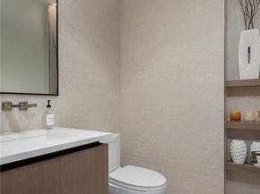9810 SE Shoreland Drive, Bellevue WA 98004