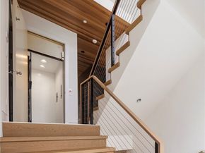 9810 SE Shoreland Drive, Bellevue WA 98004