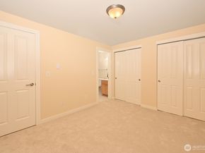 301 W Raye Street 106, Seattle WA 98119