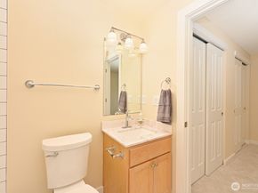 301 W Raye Street 106, Seattle WA 98119