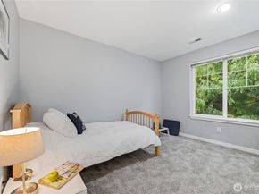 13015 NE 182nd Place A, Bothell WA 98011
