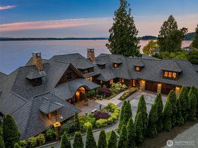 5128 Rockaway Beach Road NE, Bainbridge Island WA 98110