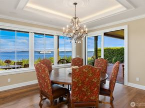 5128 Rockaway Beach Road NE, Bainbridge Island WA 98110