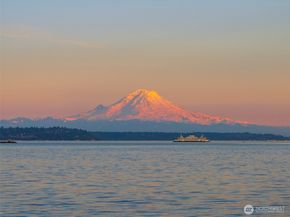 5128 Rockaway Beach Road NE, Bainbridge Island WA 98110