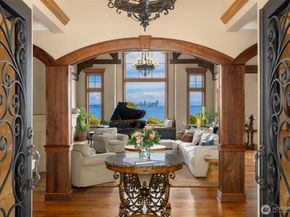 5128 Rockaway Beach Road NE, Bainbridge Island WA 98110