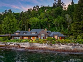 5128 Rockaway Beach Road NE, Bainbridge Island WA 98110