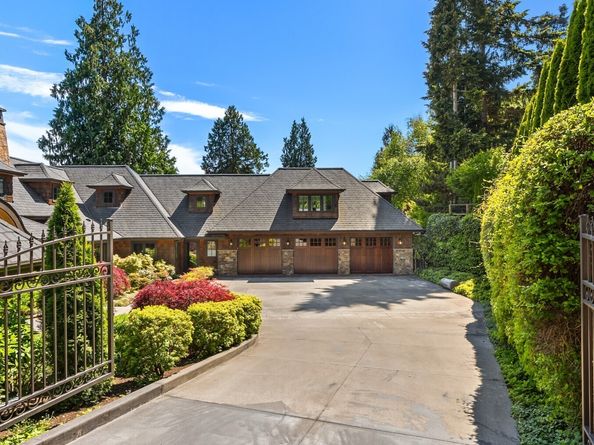 5128 Rockaway Beach Road NE, Bainbridge Island WA 98110