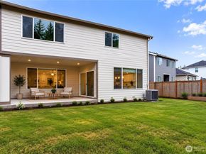 1198 Panoramic Loop, Bremerton WA 98312