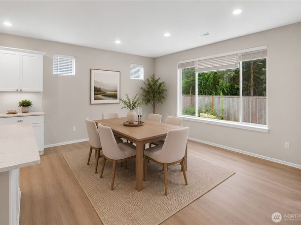 1198 Panoramic Loop, Bremerton WA 98312