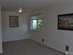 10110 Greenwood Avenue N 306, Seattle WA 98133