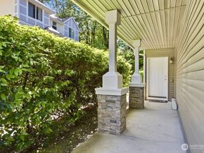 6699 SE Cougar Mountain Way, Bellevue WA 98006